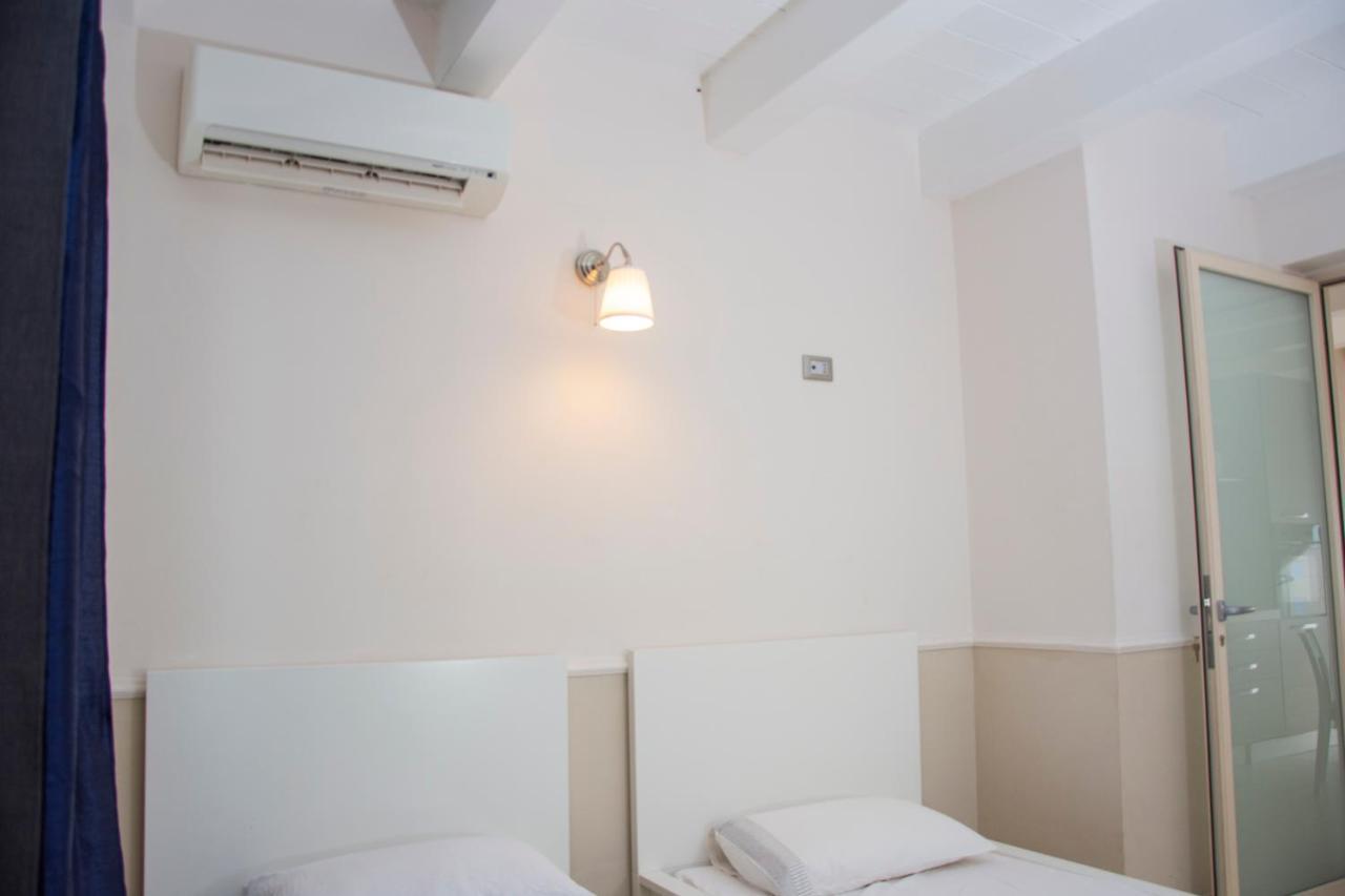 B&B Domus Del Sole سيبونتو المظهر الخارجي الصورة