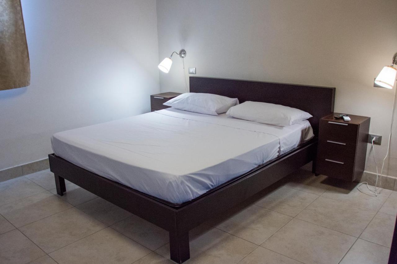 B&B Domus Del Sole سيبونتو المظهر الخارجي الصورة